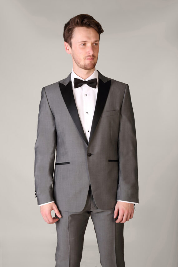 Wilvorst light grey tuxedo