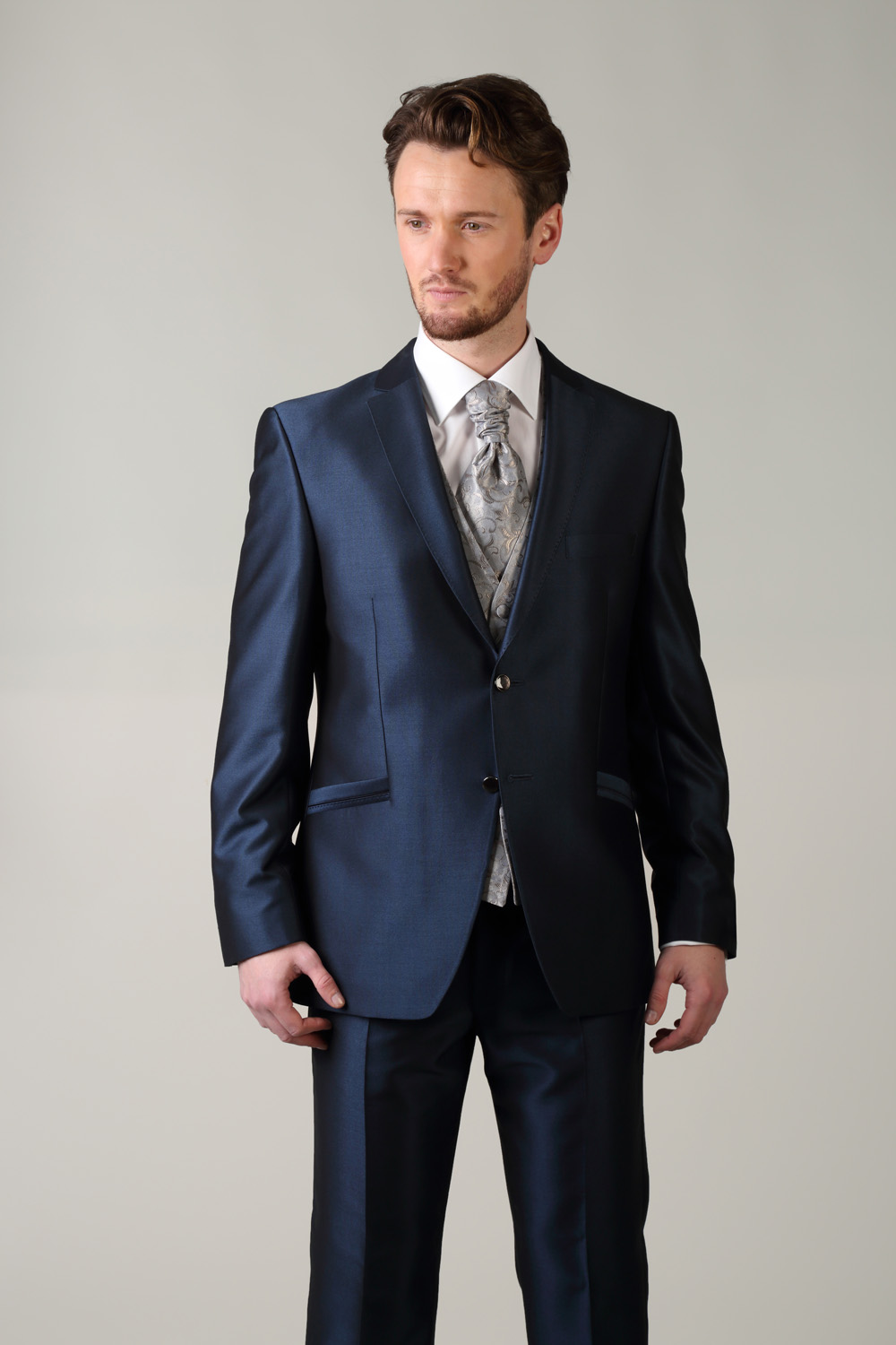Shining Suit | laboratoriomaradona.com.ar